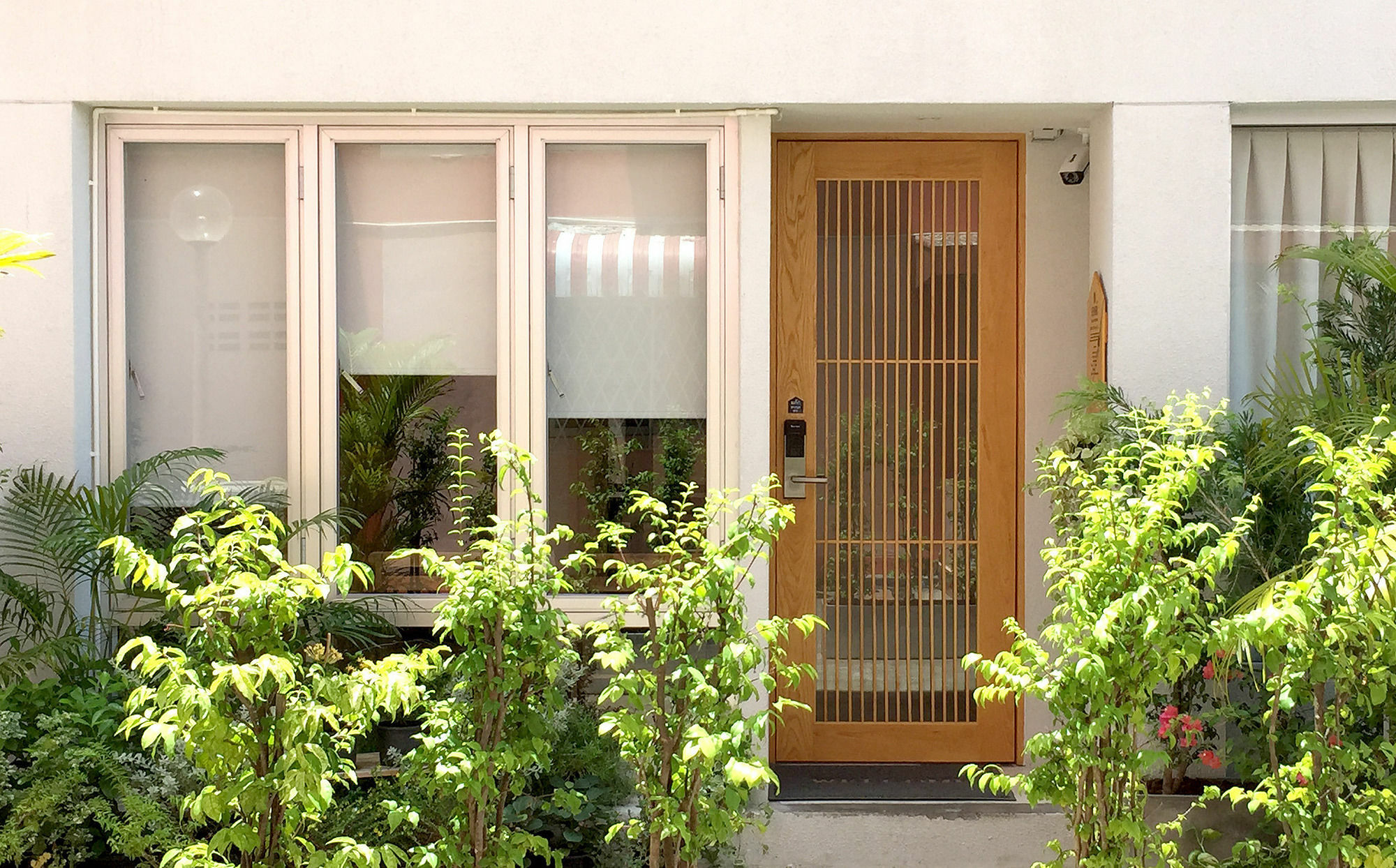 Benri Sriracha Residence Si Racha Exterior photo